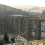 Kryštofovo údolí je poetické  místo s krásným železničním viaduktem