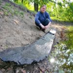 Řeka Dyje ukrývala tisíce let staré fragmenty lodi