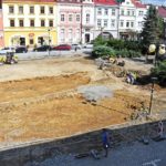 Při revitalizaci náměstí ve Valašském Meziříčí se našly základy barokní kašny