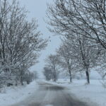 Sněžení a vysoká sněhová pokrývka komplikují dopravu