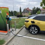 V Lysé nad Labem byly uvedeny do provozu další dvě nabíjecí stanice pro elektromobily